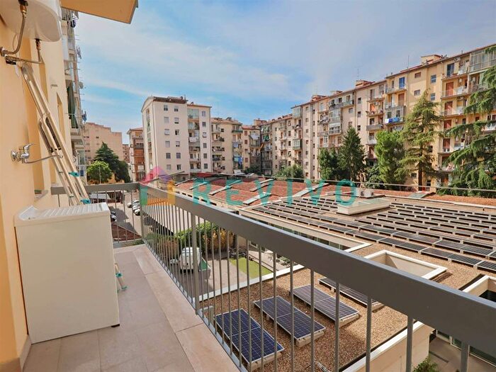 Appartamento trilocale in affitto in via Maragliano, Porta al Prato San Jacopino, Firenze