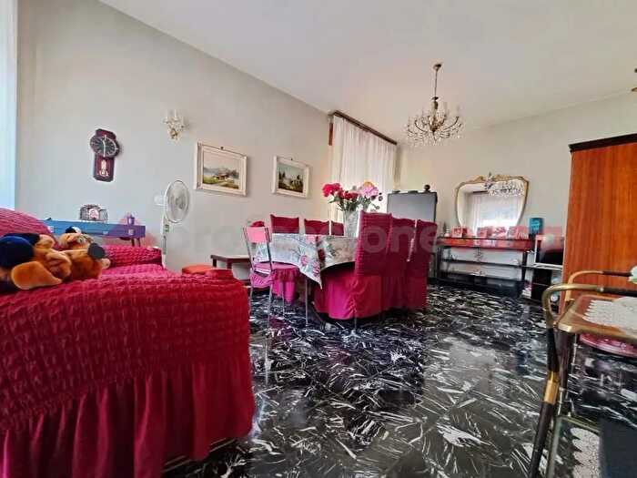 Appartamento con 5 locali in affitto in Spoleto