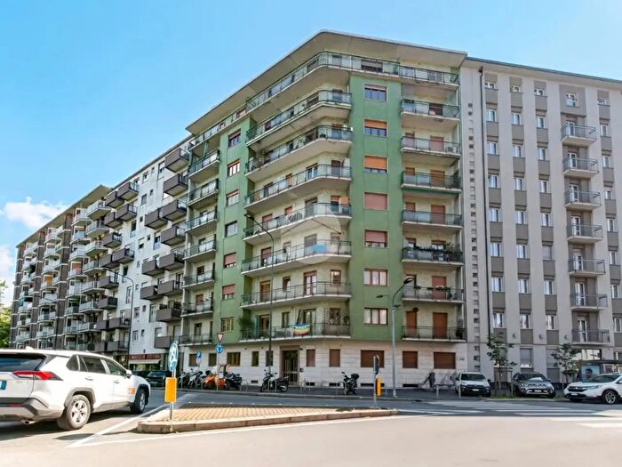 Appartamento bilocale in vendita in Piazzale Siena, Milano