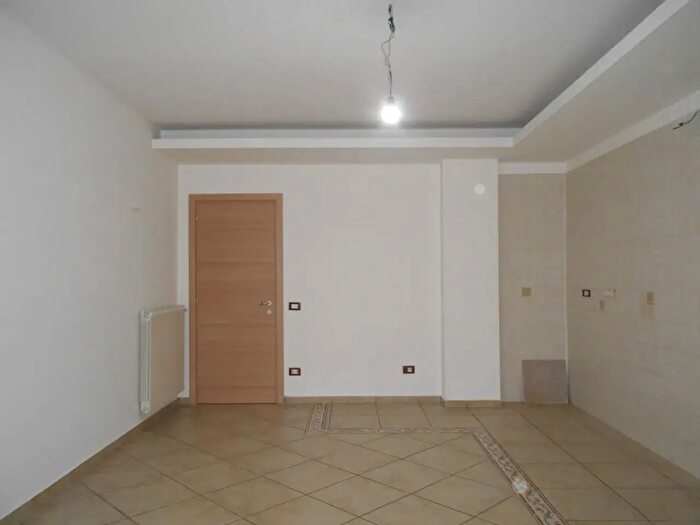 Appartamento trilocale in affitto in Via Saggese, Casalnuovo Di Napoli