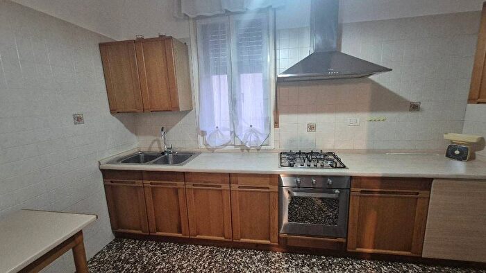 Appartamento trilocale in affitto in Via Terraglio, Favorita, Venezia