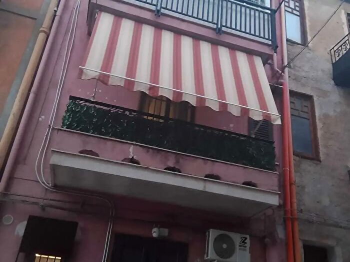 Appartamento trilocale in vendita in Via Roma, Misilmeri