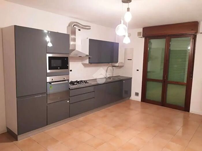 Appartamento trilocale in vendita in Via Cà Bassa, Albettone