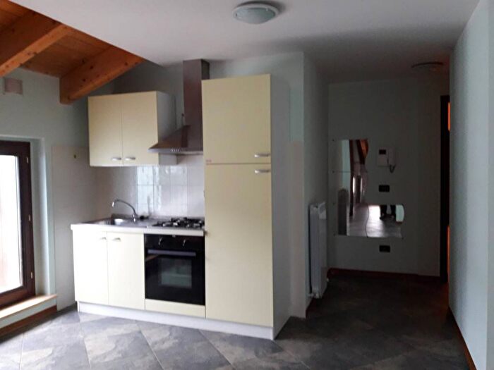 Casa bilocale in affitto in SantElia Bazzano, LAquila