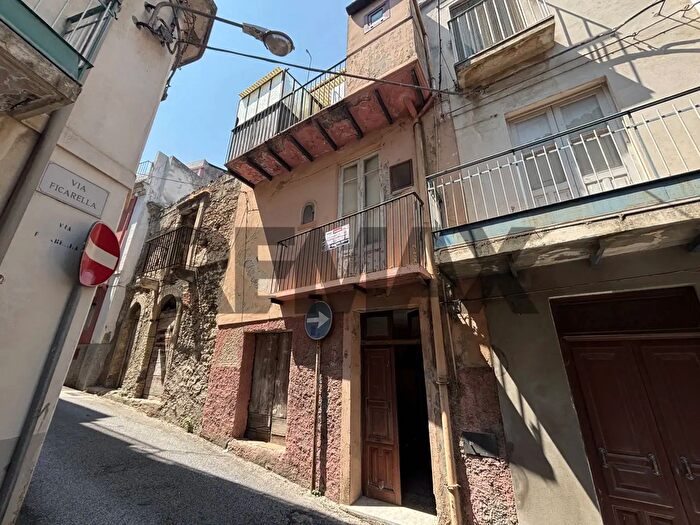 Appartamento quadrilocale in vendita in Corso Italia, San Pier Niceto