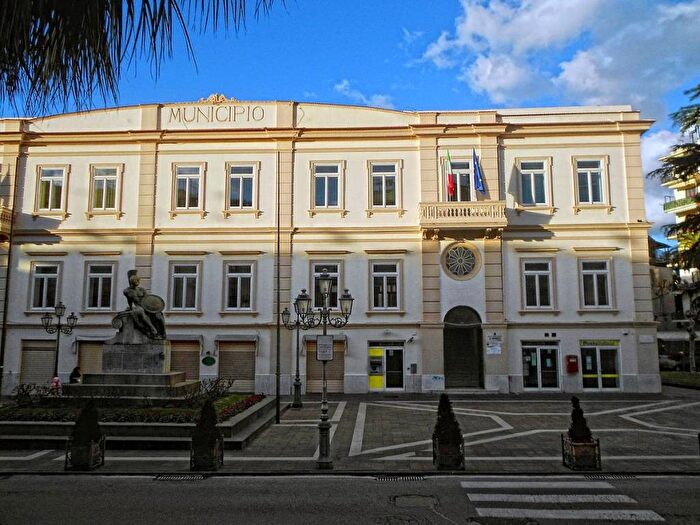 Casa trilocale in affitto in Centro, SantAgnello
