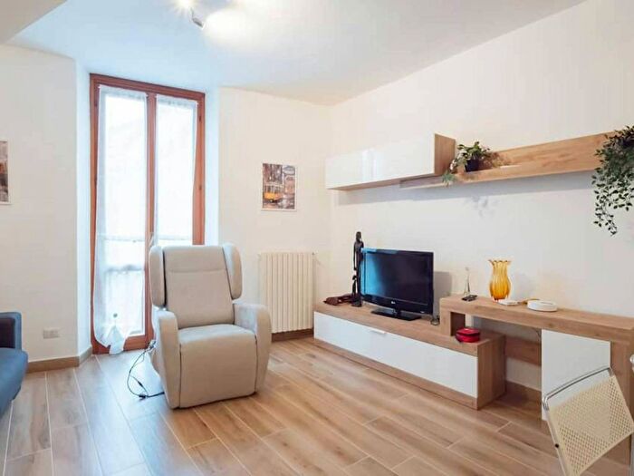 Appartamento trilocale in affitto in Via Giuseppe Meda, Pezzotti Meda, Milano