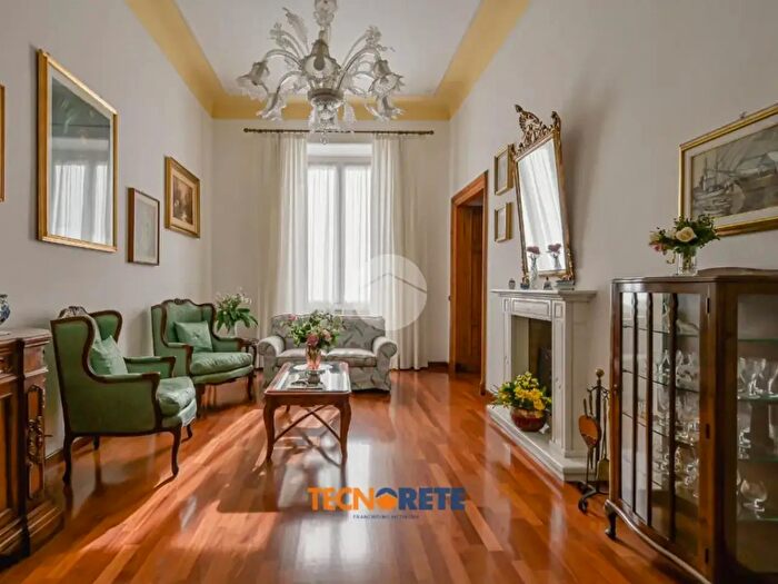 Appartamento con 6 locali in vendita in Corso Cavour, La Spezia