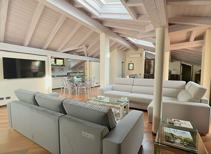 Casa in vendita in ai Ronchi, Mozzate