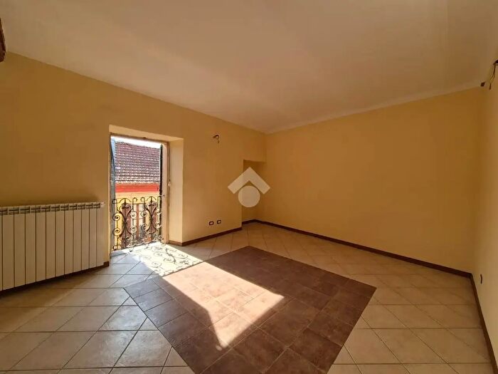 Appartamento trilocale in vendita in Via Maggiore De Alessandris, Ponti