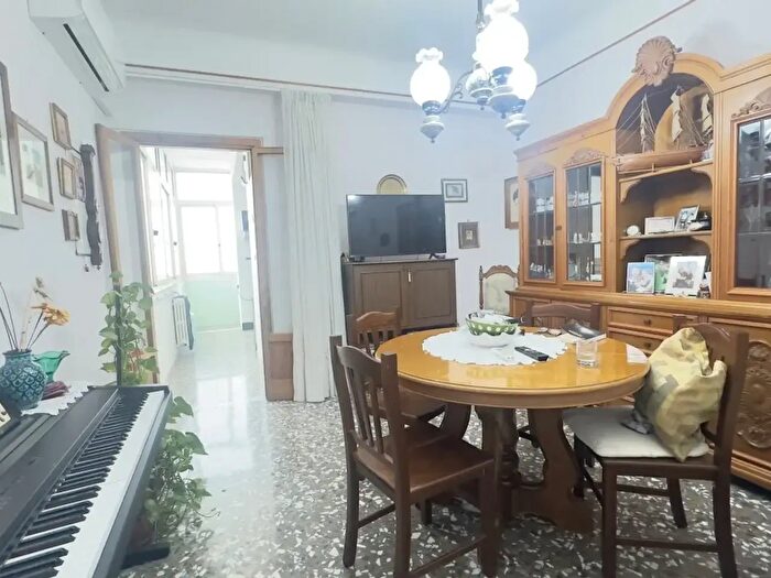 Appartamento trilocale in vendita in Via Giuseppe Pisanelli, Taranto