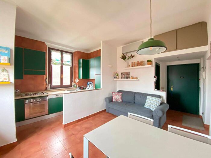 Appartamento trilocale in affitto in Via Mac Mahon, Certosa, Milano