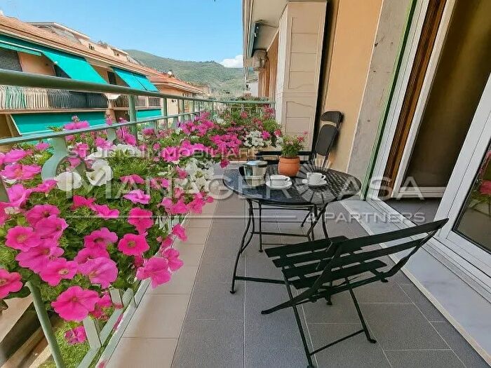 Appartamento trilocale in vendita in Rapallo