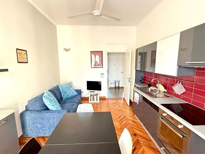 Appartamento trilocale in affitto in Viale Papiniano, Corso Genova, Milano