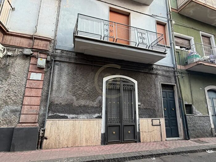 Appartamento con 6 locali in vendita in Via Fiume, Paterno'