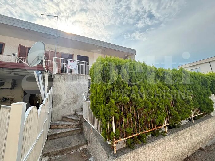 Appartamento bilocale in vendita in Via Marinella, Falconara Albanese