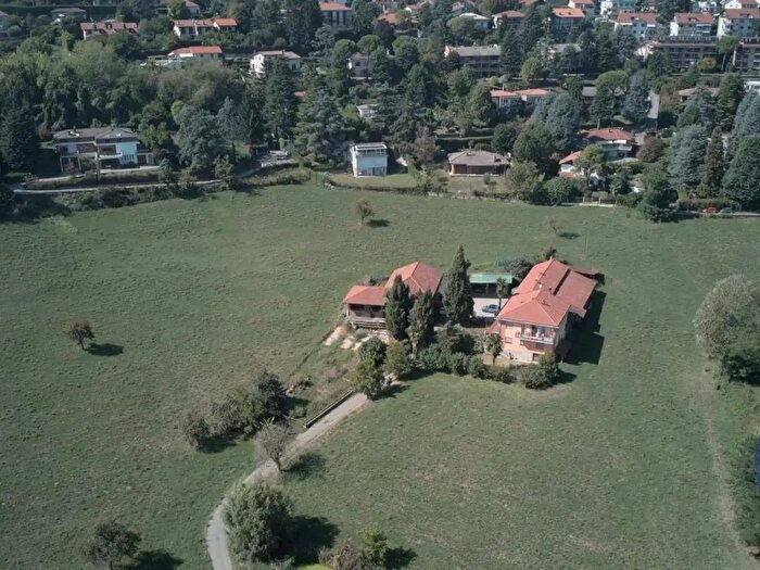 Casa con 10 locali in vendita in Strada Valle Balbiana, Pino Torinese