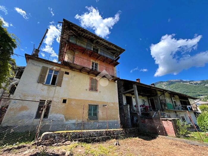 Case in Vendita e in Affitto - 2