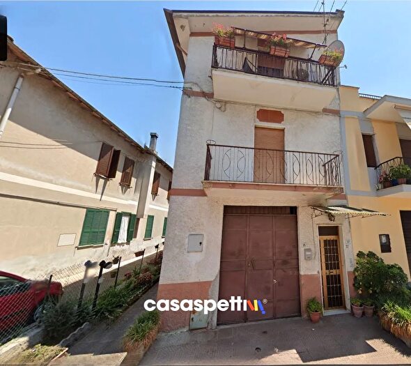 Appartamento quadrilocale in vendita in Via Achille Grandi, Cori