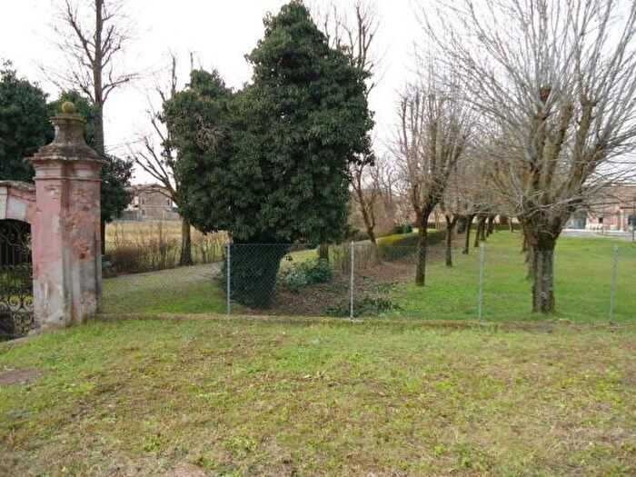 Casa con 6 locali in vendita in Strada Statale, San Prospero