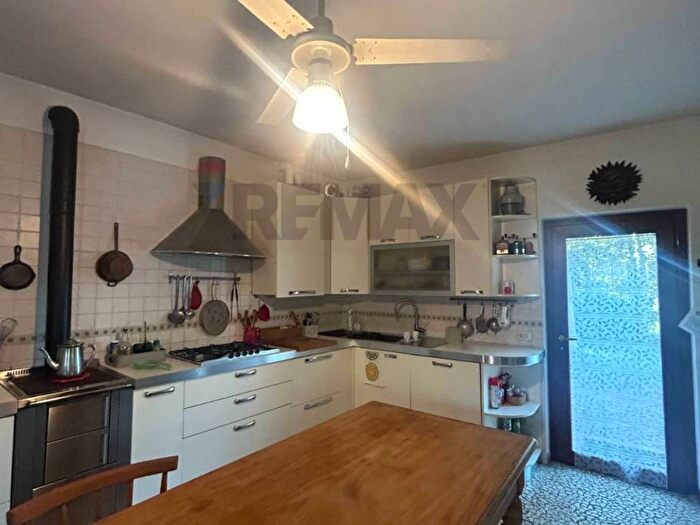 Casa con 5 locali in affitto in Villafranca di Verona