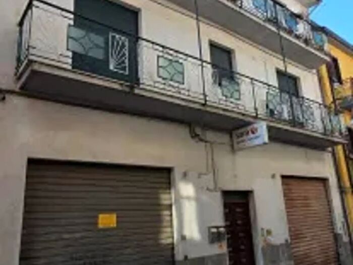 Appartamento con 5 locali in vendita in Via Alessandro Manzoni, Lioni