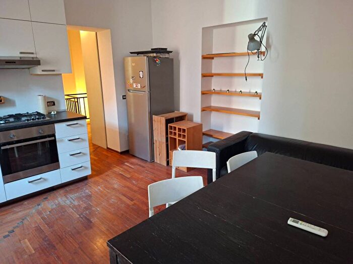 Appartamento trilocale in affitto in Via Galeazzo Alessi, Corso Genova, Milano
