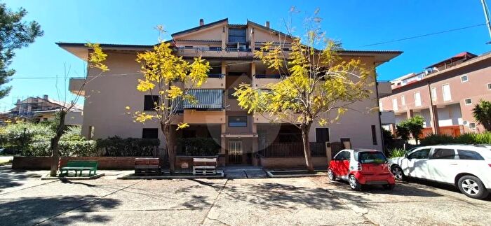 Appartamento quadrilocale in vendita in Pizzo