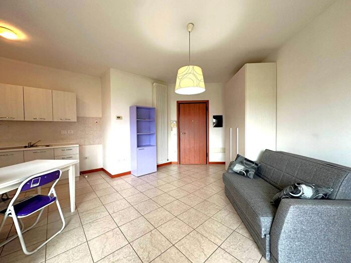 Appartamento monolocale in affitto in Via Alessandro Volta, Stazione Grandi Italiani, Forlì
