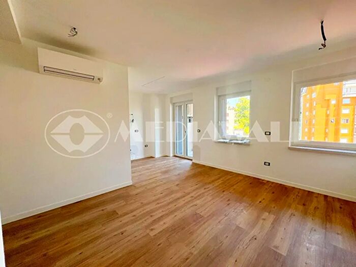 Appartamento con 5 locali in vendita in Via Guglielmo Oberdan, Pordenone