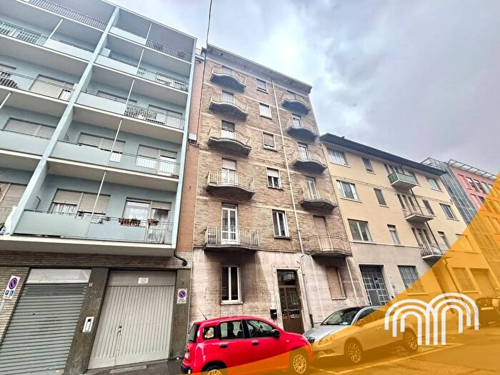 Appartamento bilocale in vendita in Via Broni, Torino