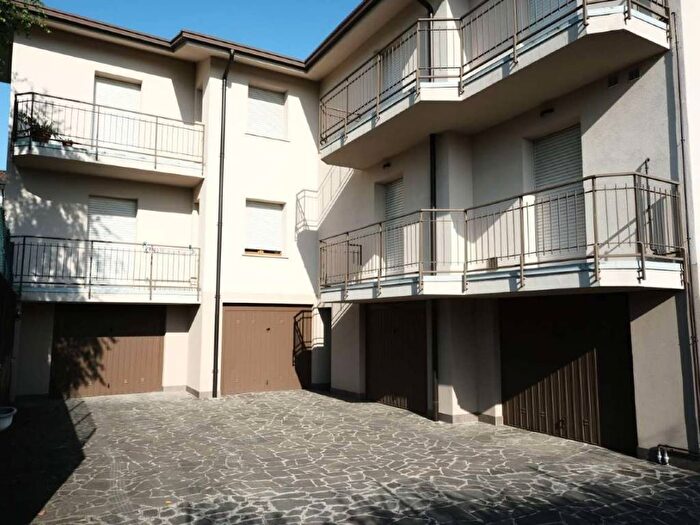 Appartamento bilocale in affitto in Ambivere