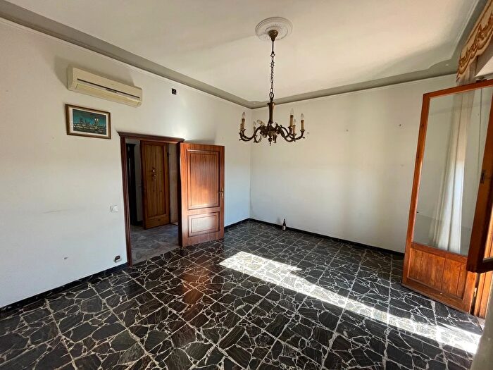 Appartamento con 5 locali in vendita in Viale delle Regioni, Siena