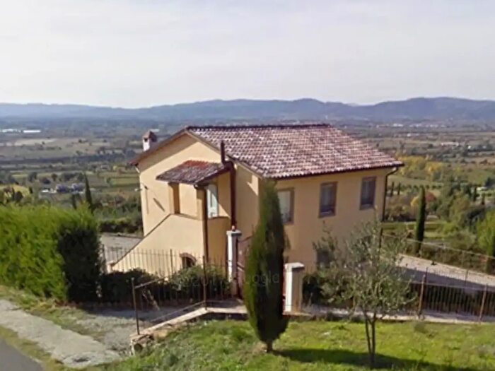 Casa quadrilocale in vendita in Localita' Policiano, Arezzo