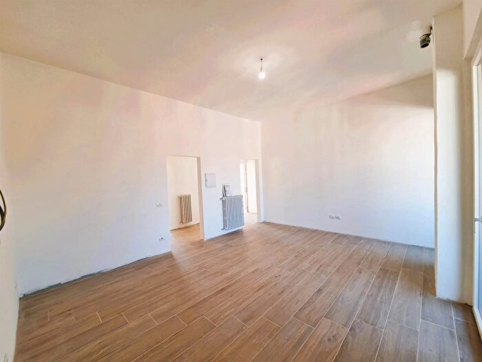 Appartamento quadrilocale in vendita in Via Ermolao Rubieri, Prato