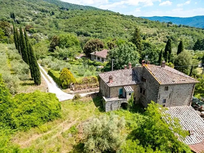 Casa con 5 locali in vendita in Nucleo Abitato Metelliano, Cortona