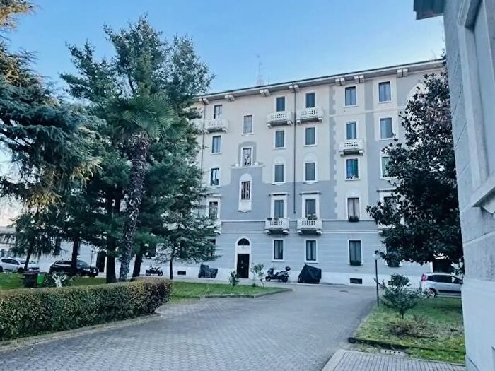 Appartamento monolocale in affitto in Via Francesco Villa, Milano