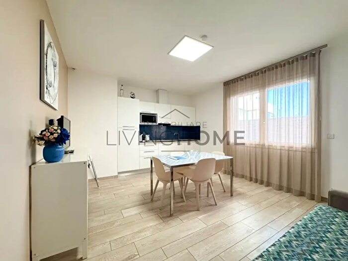 Appartamento quadrilocale in vendita in Viale Paolo Toscanelli, Rimini