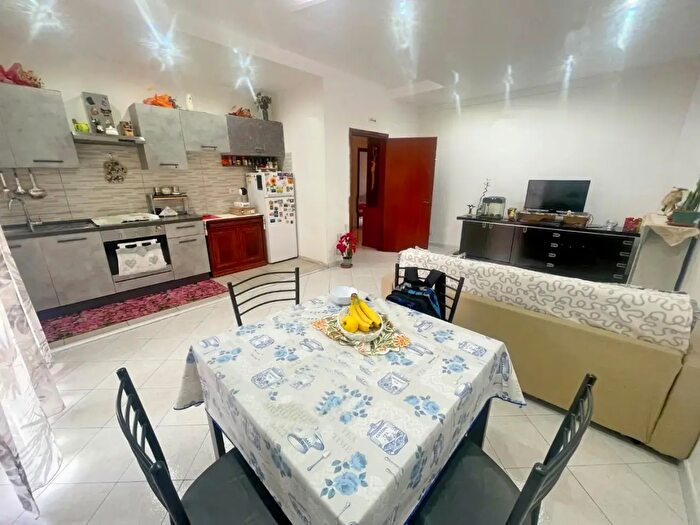 Appartamento trilocale in vendita in Poggibonsi