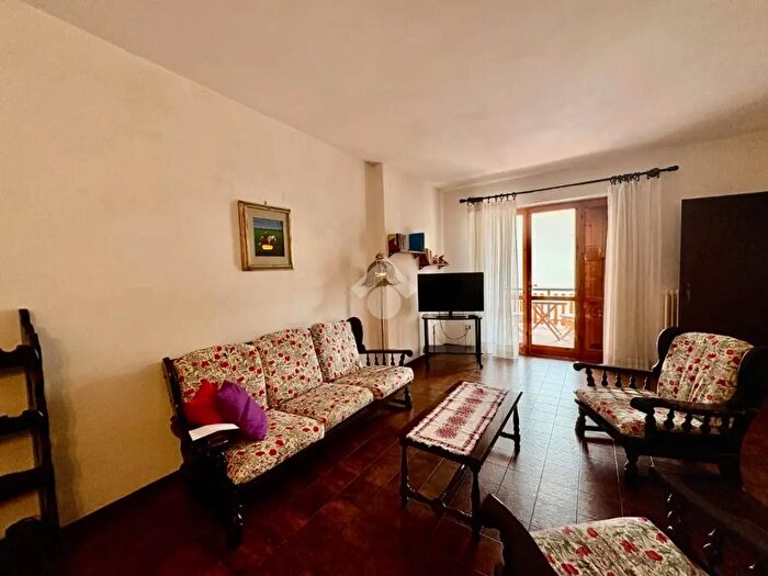 Appartamento trilocale in vendita in Via Colle Gallo, Albino
