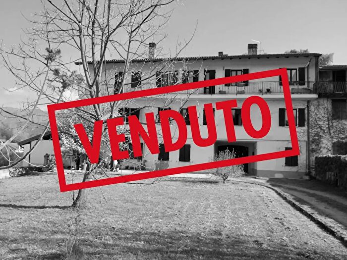 Appartamento trilocale in vendita in Castelnovo Del Friuli