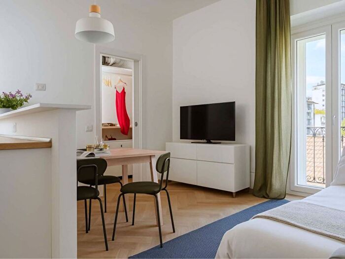 Appartamento monolocale in affitto in Via Ascanio Sforza, Pezzotti Meda, Milano