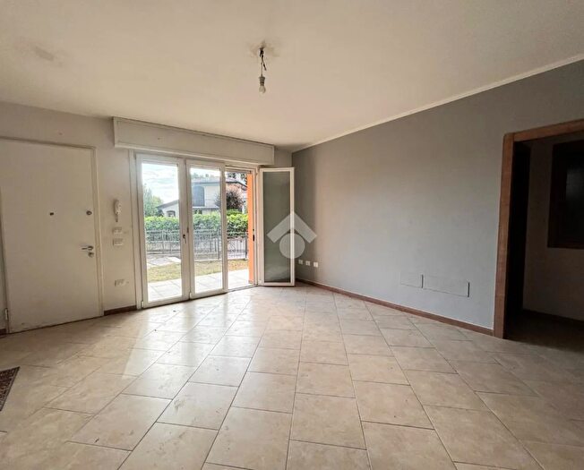 Casa quadrilocale in vendita in Viale Guglielmo Marconi, Gonzaga