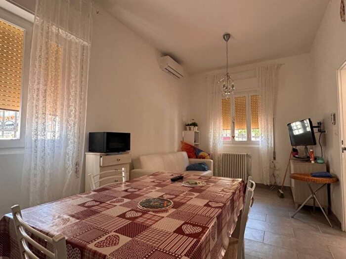 Appartamento trilocale in affitto in Via Lombardia, Pinarella, Cervia