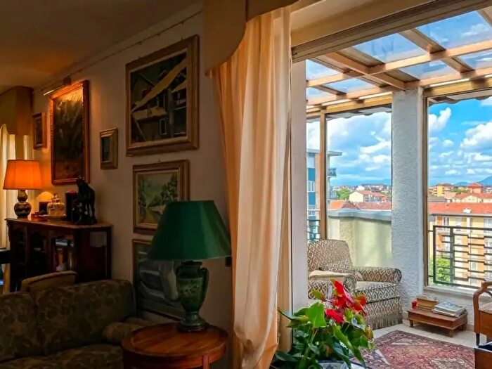 Appartamento quadrilocale in vendita in Torino