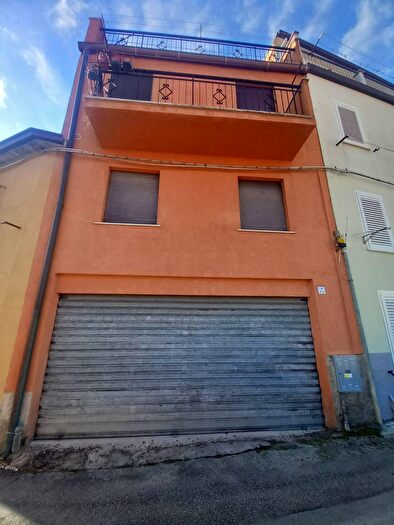 Casa con 7 locali in vendita in Via Ospedale Civile, Ozieri