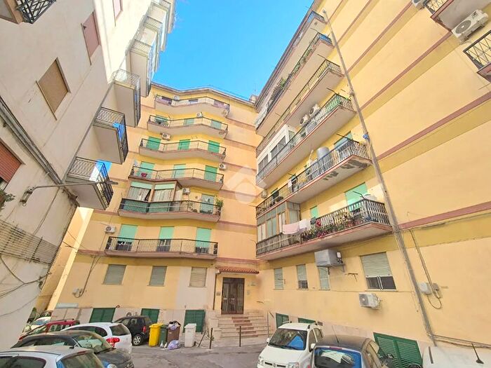 Appartamento con 5 locali in vendita in Via XVI Marzo, Monreale
