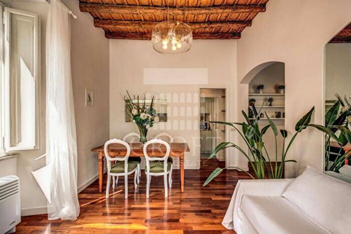 Appartamento trilocale in affitto in Trastevere, Roma