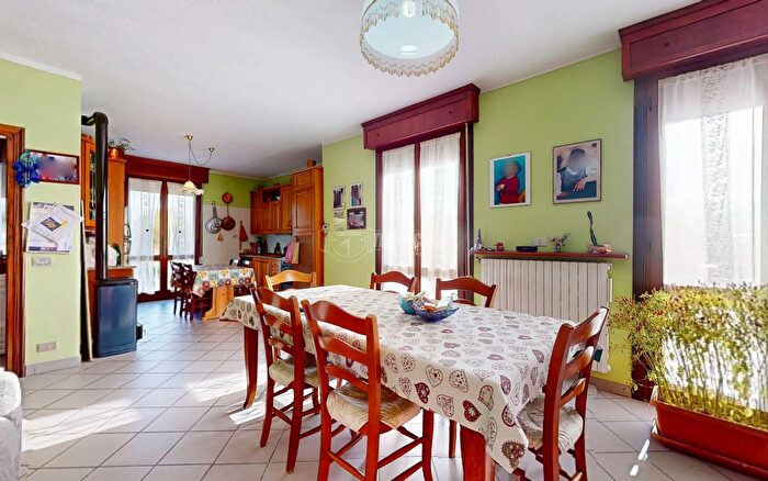 Appartamento quadrilocale in vendita in Castellarano