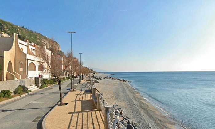 Appartamento con 6 locali in vendita in Cetraro